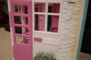 Barbie Carry House