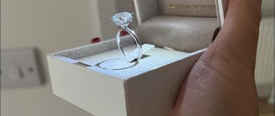 Diamond engagement ring