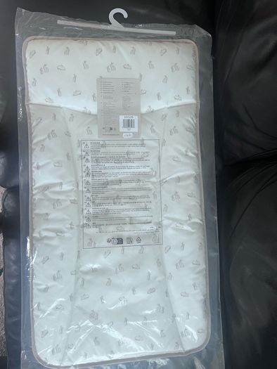 New changing mat mamas and papas