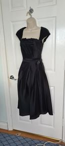 Brand New Audrey Hepburn style Silk LBD by L.K. Bennett Size 6