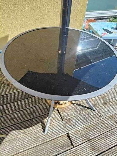 Garden table, black glass top + umbrella with stand