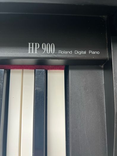 Roland Digital Piano HP900