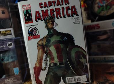 Captain America ! Issue #605 ! Two Americas ! Apparent Death of Captain America ("Steve Rogers") ! 2010 ! by Marvel !
