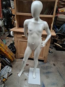 Young Femal Mannequin