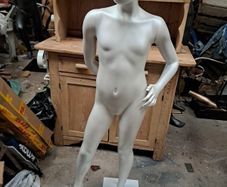 Young Femal Mannequin