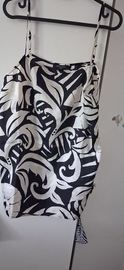 tops 2 eaxh size xl