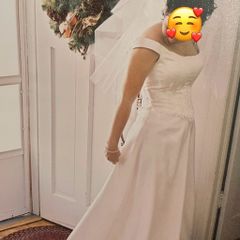 wedding dress