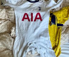 Tottenham Hotspur baby sleepsuit