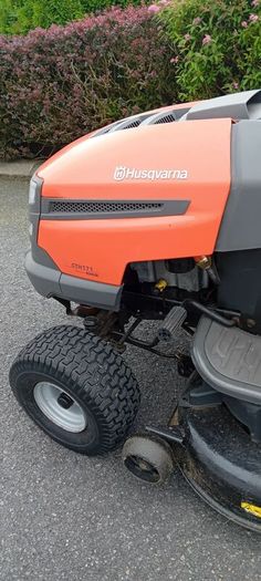 Ride on lawnmower Husqvarna CTH171