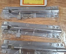 3x Barrel bolts