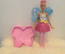 Barbie pull string bubble machine and tray