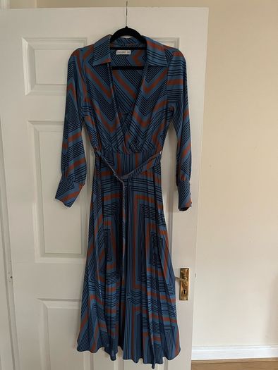 Elegant Galery dress