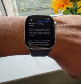 Apple Watch Series 10 (42mm GPS) - Pristine Condition (100% Battery) + Premium Bundle!
