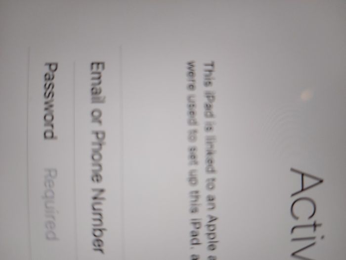 Apple Ipad 3rd Generation, 32GB, Black, Activation Locked, in excellent cosmetic condition