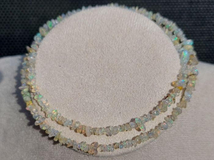 32ct Opal Necklace 47cm