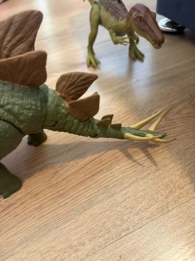 3 big dinosaurs
