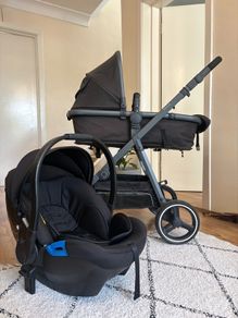 Babylo pram, push chair and car seat: 3 in 2. Suitable from Birth to approx. 3 Years (max. 15kg)