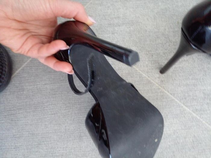 Rita Ora heels UK3