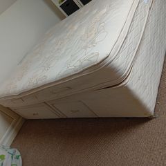 King Size Sealy Divan bed