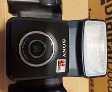 Sony Digital Still Camera Model DKC-C300X, Takes 4 AA Batteries, Working perfect and in excellent condition