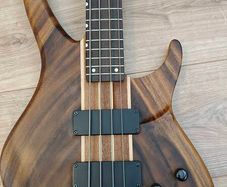 Peavey Grind BXP 4-string bass