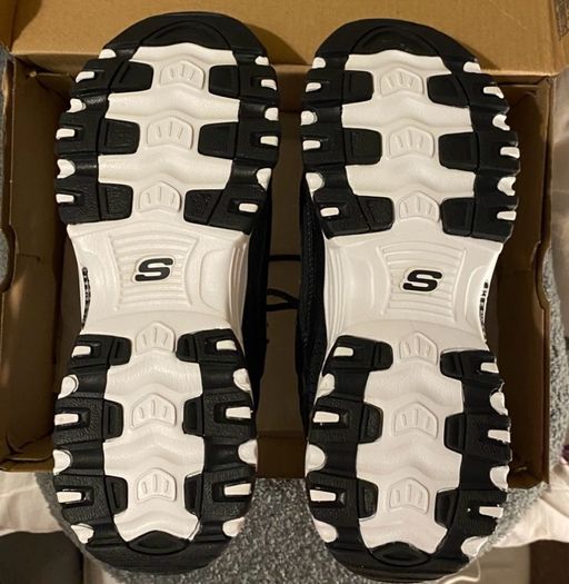 Skechers Women's D'Lites Black with Gold Trim Size UK 5 Eur 38 BNIB