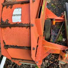leaf blower