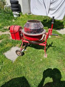 Cement mixer
