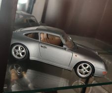 model cars 1:18 scale