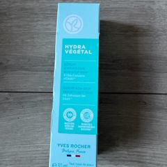 Yves Rocher Hyrda Vegetal Serum
