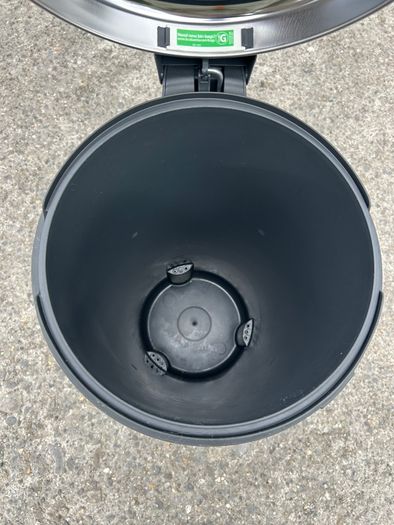 Brabantia 30L Bins - Brilliant Steel - Very Good Condition