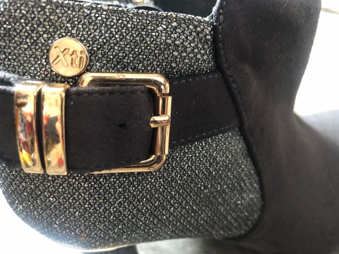 High ankle boots