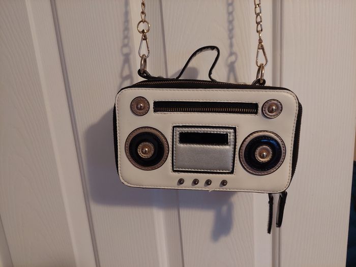 Girls Radio Handbag