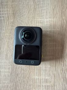 DJI Osmo 360 Adventure Combo