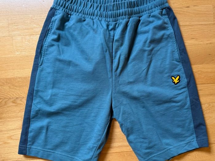Lyle and Scott Shorts Blue small