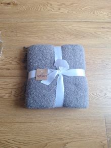 Throw/Blanket