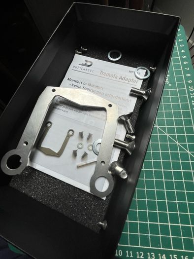 Duesenberg "super Tremola" B5 Type Tremolo + Drill-free Adaptator Kit