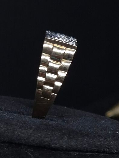 Vintage Fully Hallmarked London 9ct Gold Dad Ring Size 61