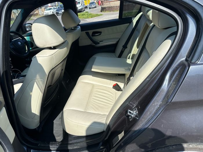 BMW 325i manual