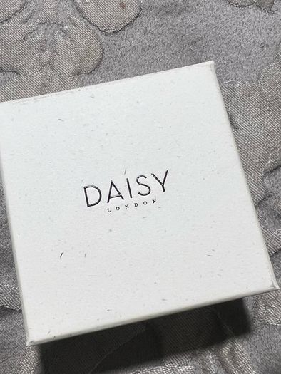 DAISY LONDON Palm Leaf Enamel Necklace 18ct Gold Plate BRAND NEW