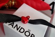 New genuine pandora heart charm