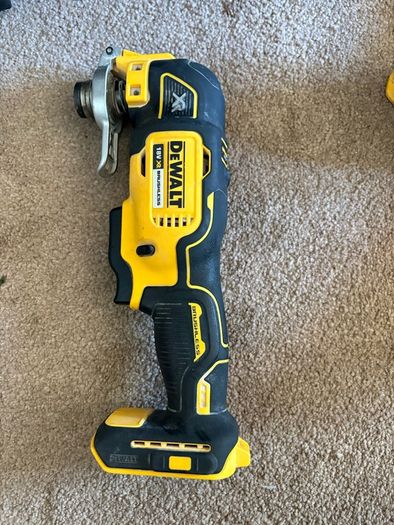 dewalt 3 piece kit with 3 batteries