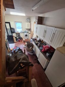 kitchen presses
