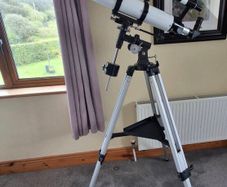 Orion astroview 90 EQ telescope