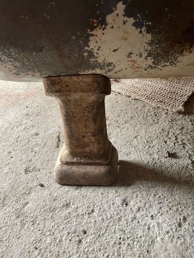 Cast Iron Bathtub