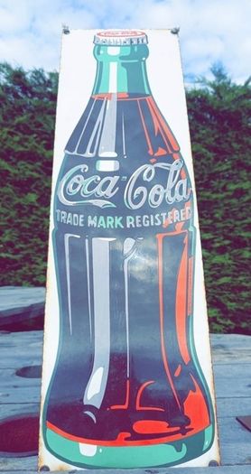 90s style Coca Cola can vending machine