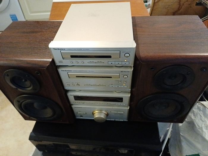 Technics cd,radio and cassette deck. With remote control.