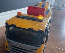 2 bruder trucks