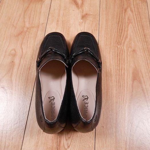 Caprice Black Grained Leather Heeled Loafers 5UK/38EU/24.4cm