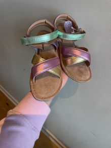 girls sandals